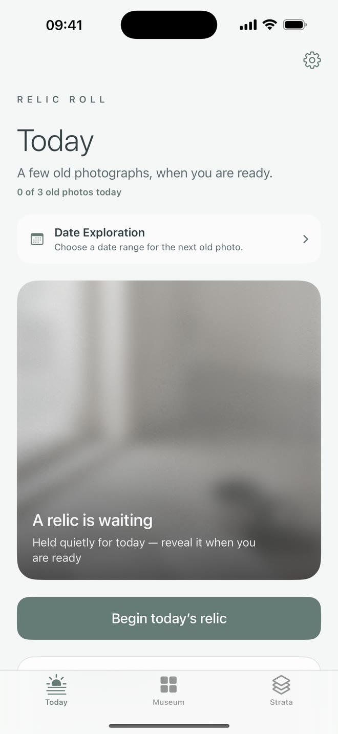 RELIC ROLL daily old-photo experience